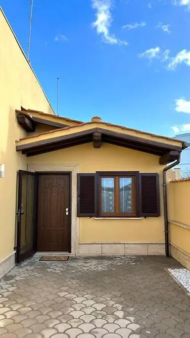 Holiday home Casa Vacanze Profumo Di Mare Fiumicino